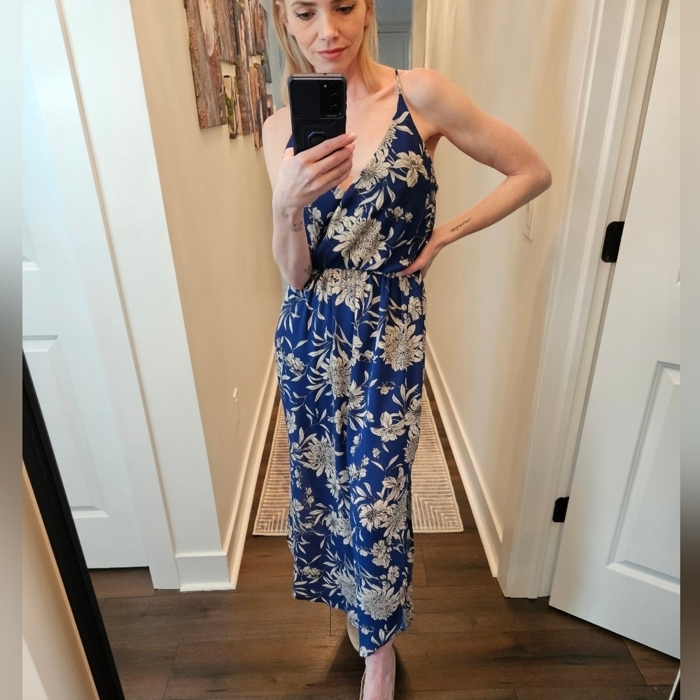 NWOT LUSH Pretty Blue Dress Floral Print - SIZE M